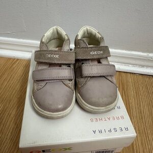 Geox Biglia Toddler Girl Shoes size 5.5